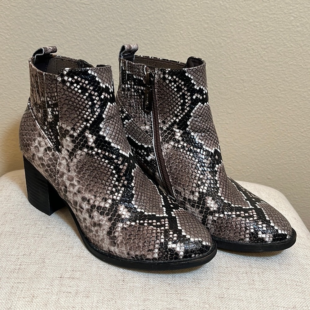 BLONDO Nao Snake Print Ankle Bootie